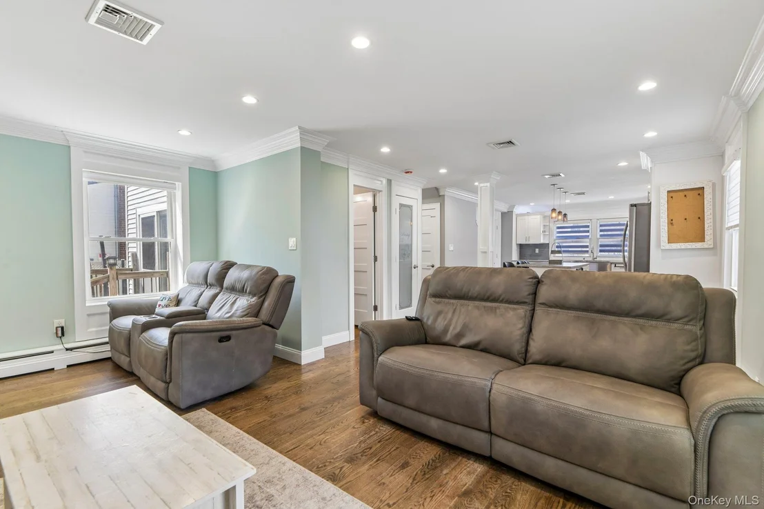 Photo of 958 Alan Drive