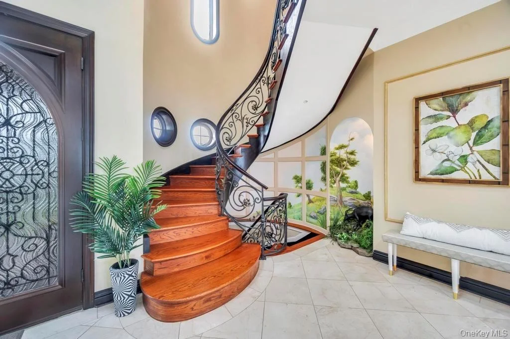 Photo of 1101 Harbor Road