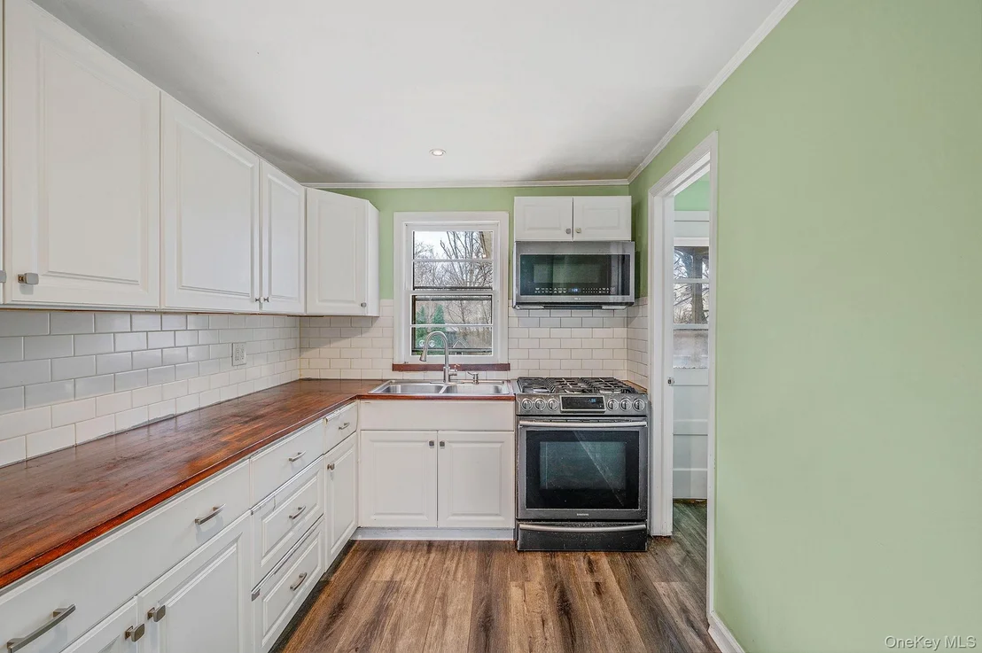 Photo of 317 Centre Avenue