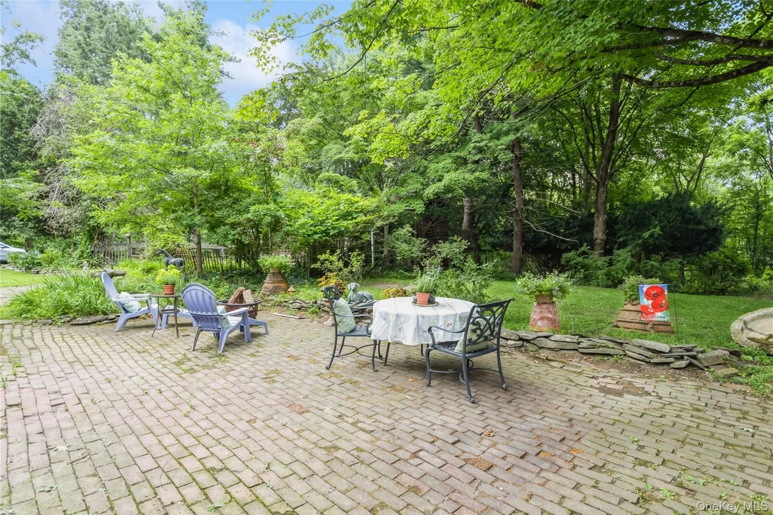 Photo of 93 Widmer Road