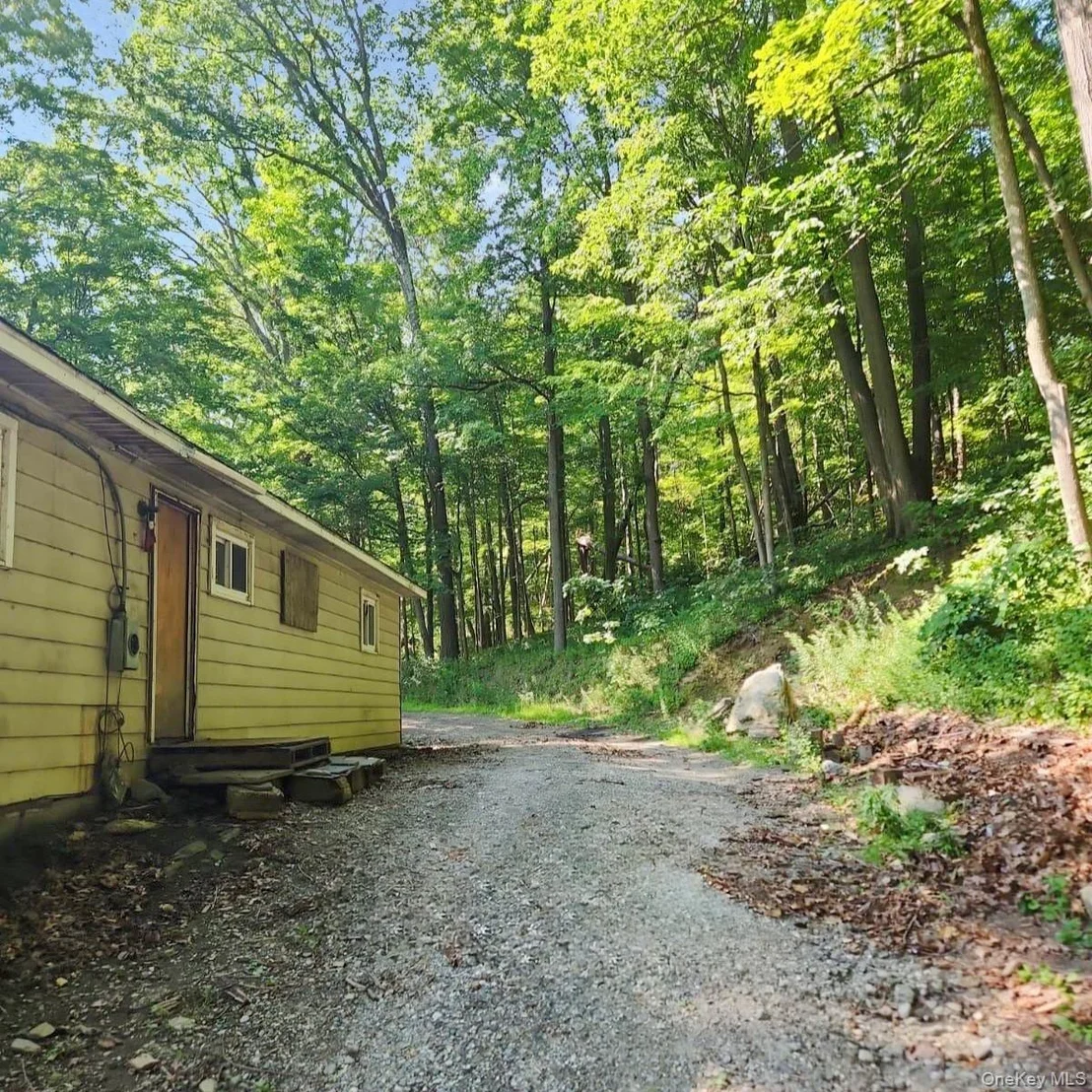 Photo of 152 Cooper Road