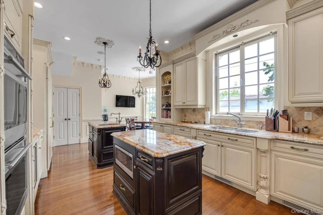 Photo of 760 Hillcrest Place