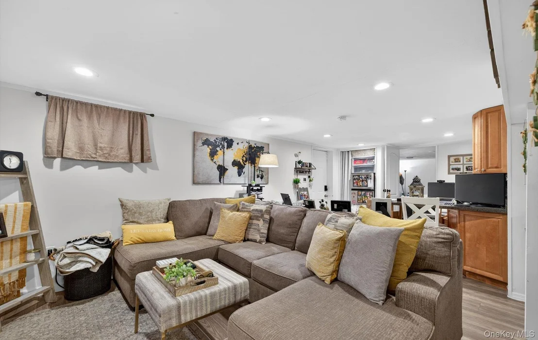 Photo of 8 Duane Drive