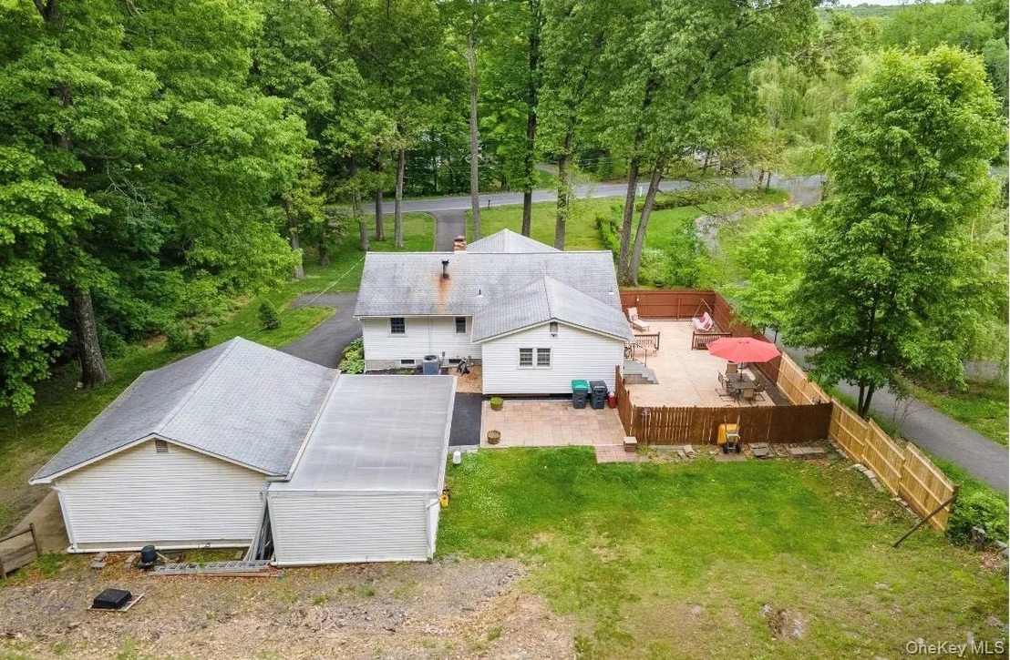 Photo of 337 Freetown Highway