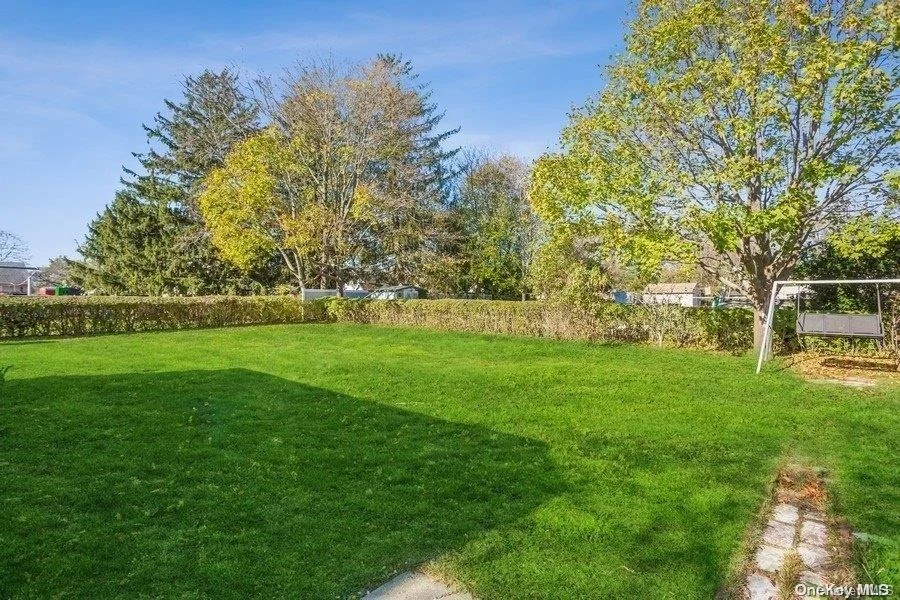 Photo of 97 Sunrise Avenue