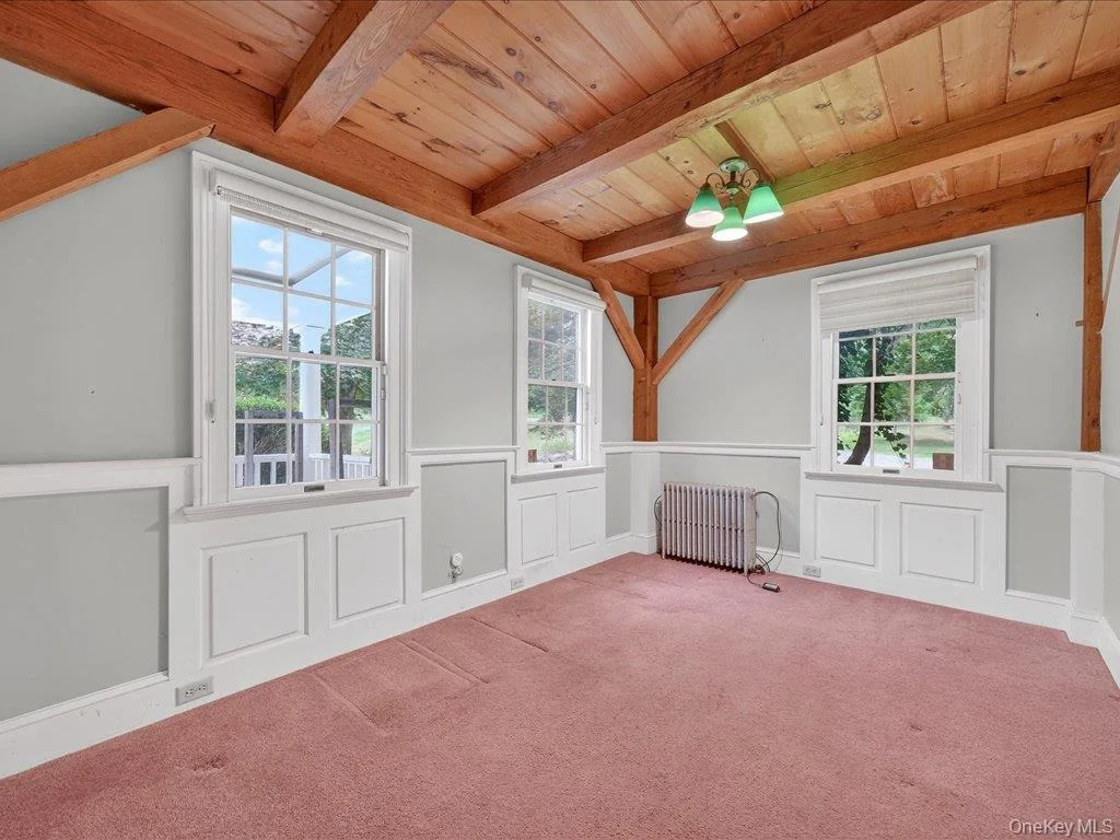 Photo of 121 Valley Farm Road
