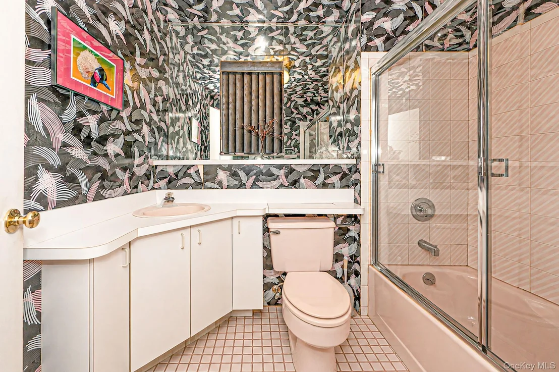 Photo of 48 Oak Avenue