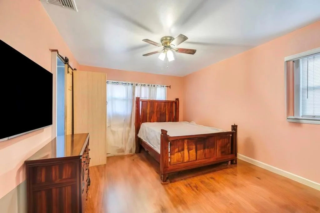 Photo of 82 Royal Drive