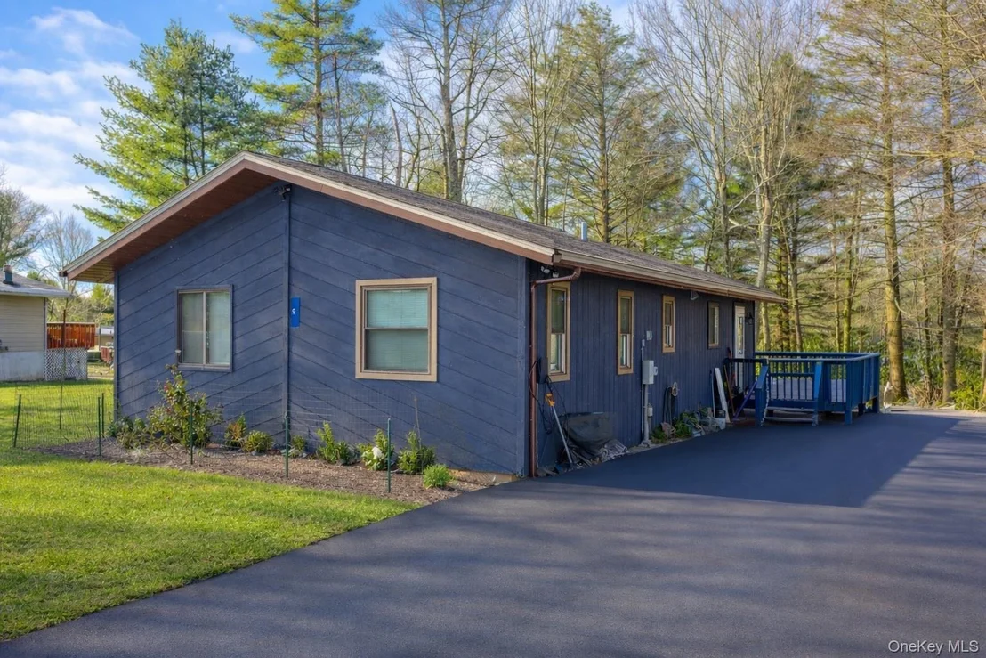 Photo of 9 Gail Drive