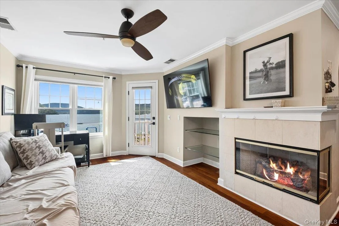 Photo of 225 Waterside Close