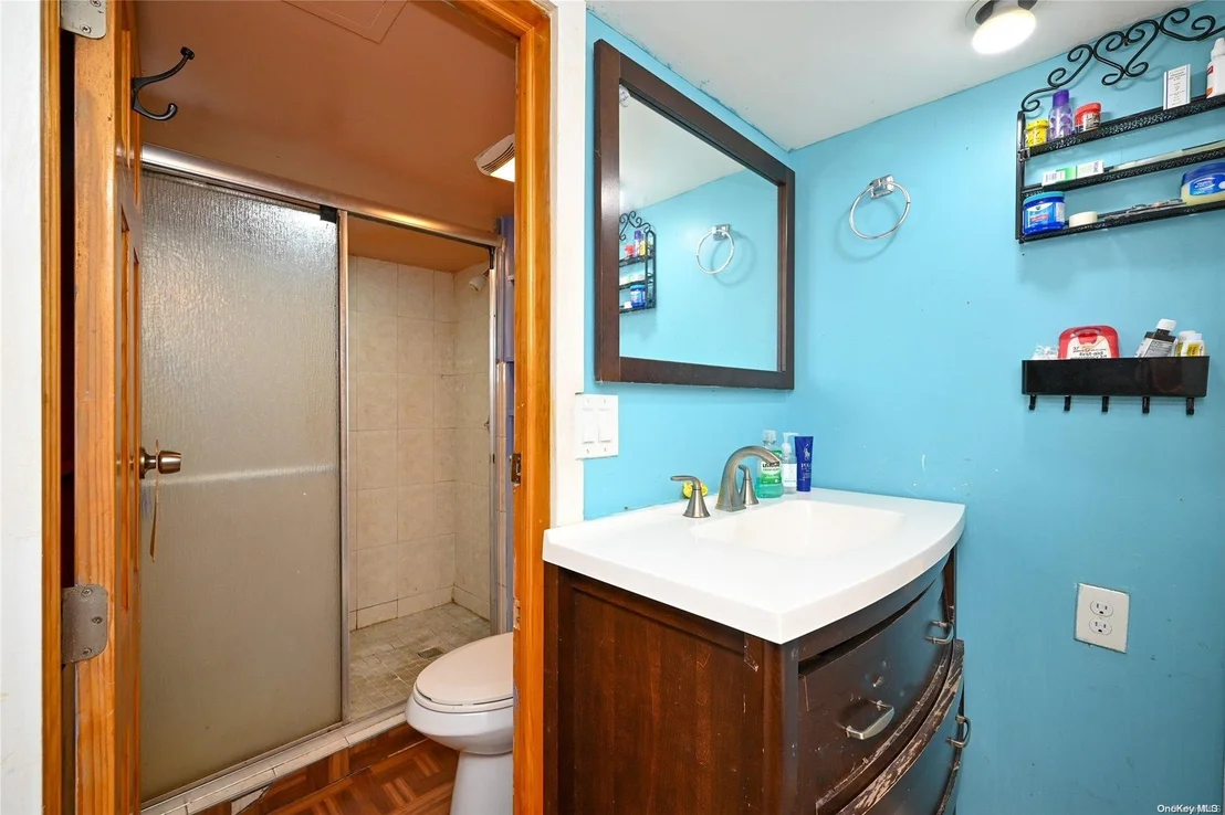 Photo of 468 Crescent Street