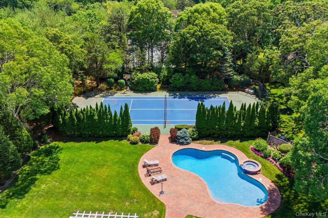 Photo of 19 Cedarfield Lane