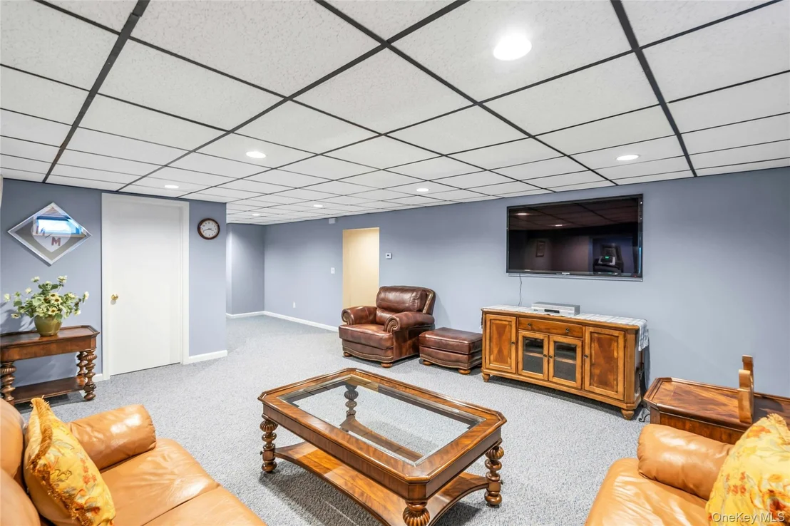 Photo of 6 Averly Place