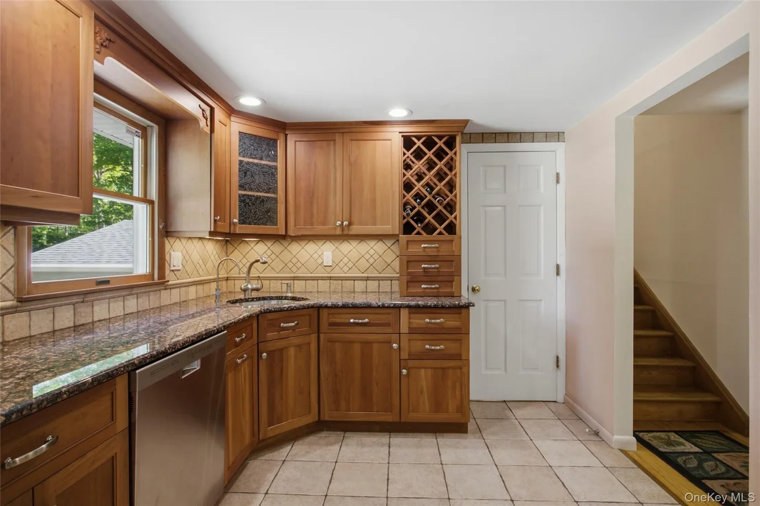 Photo of 32 Meadow Ridge Road
