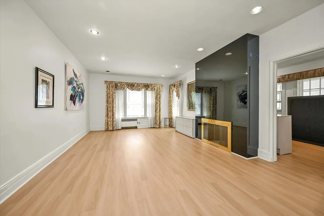 Photo of 115 Central Avenue