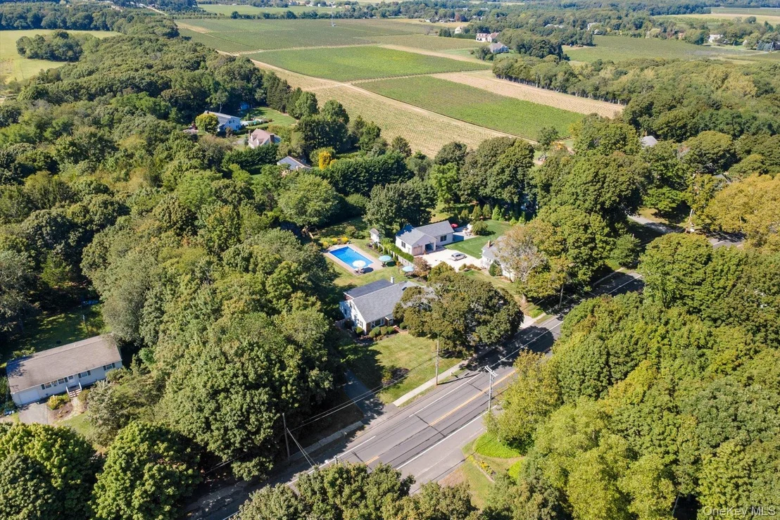 Photo of 33595 Main Road