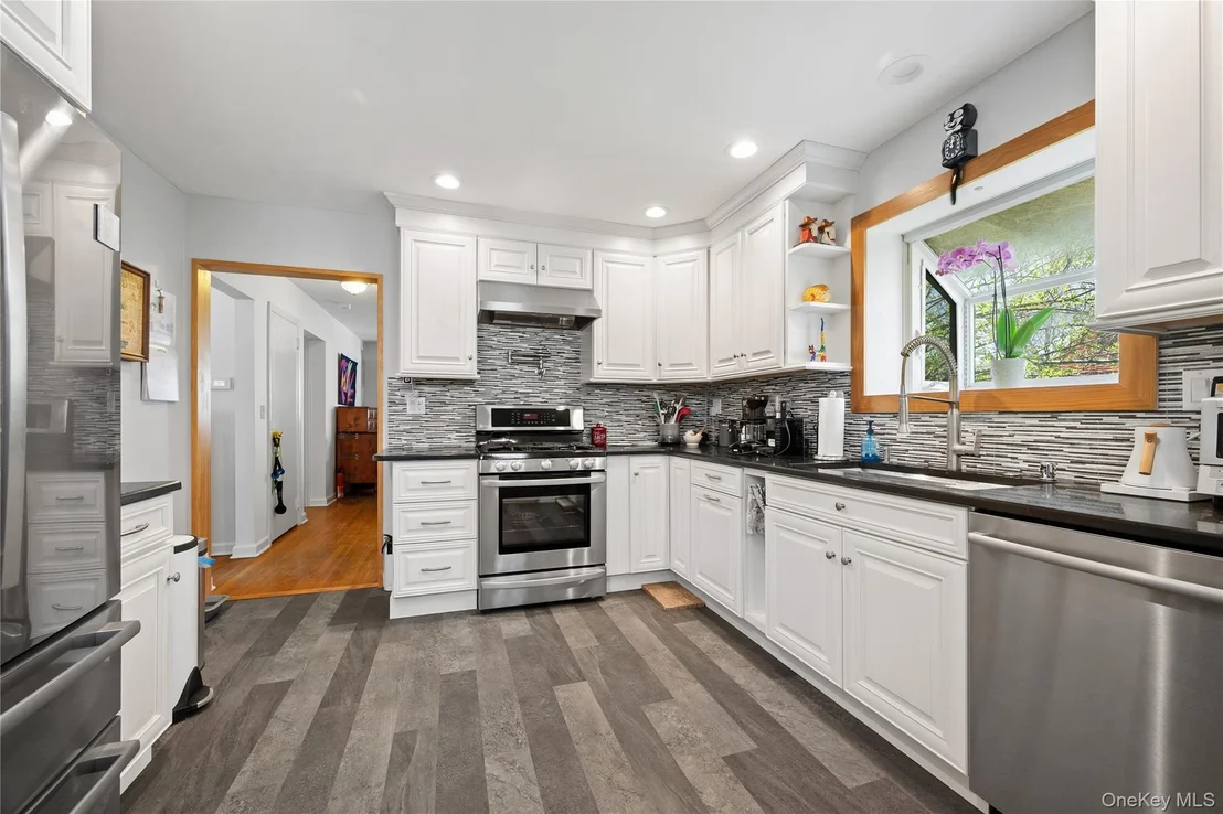 Photo of 18 Devon Place