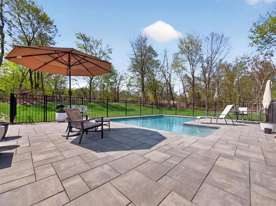 Photo of 98 Greenbush Road