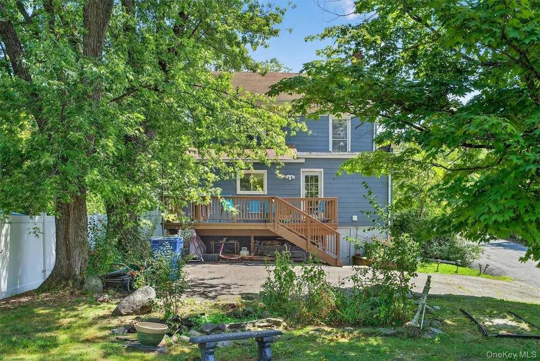 Photo of 1 Pond Road