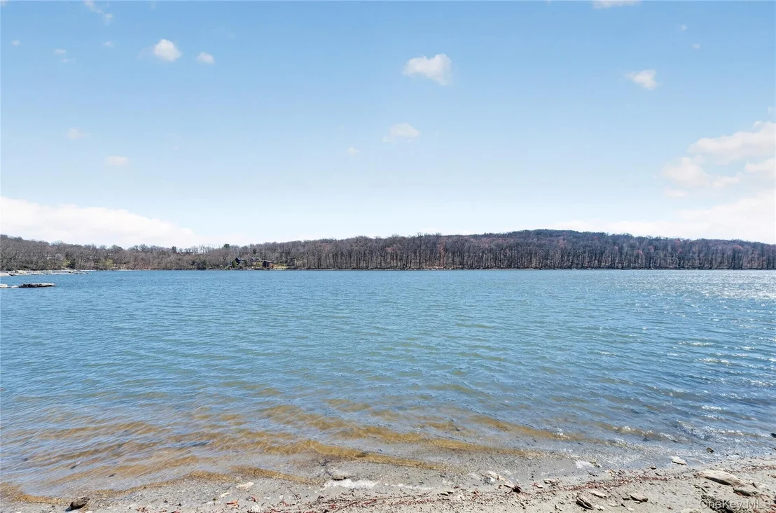 Photo of 3 Lakeside Road