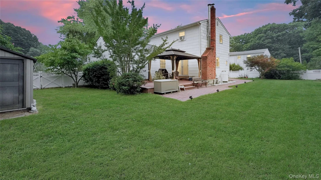 Photo of 37 Hampton Avenue