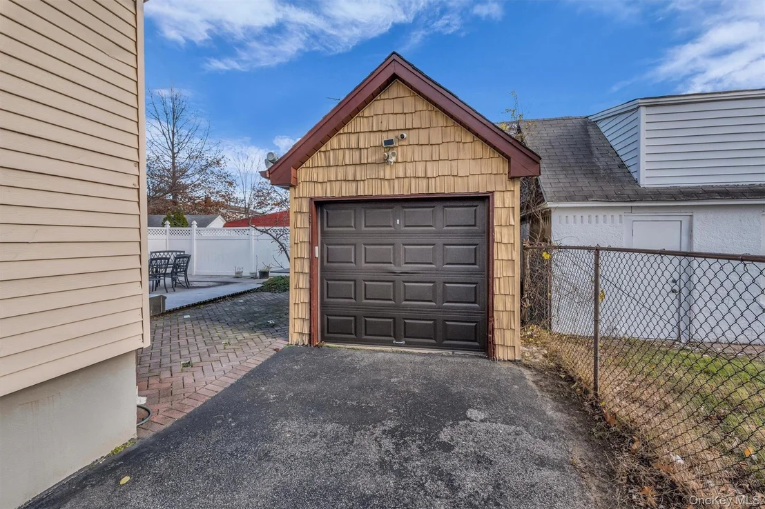 Photo of 95 Liberty Boulevard