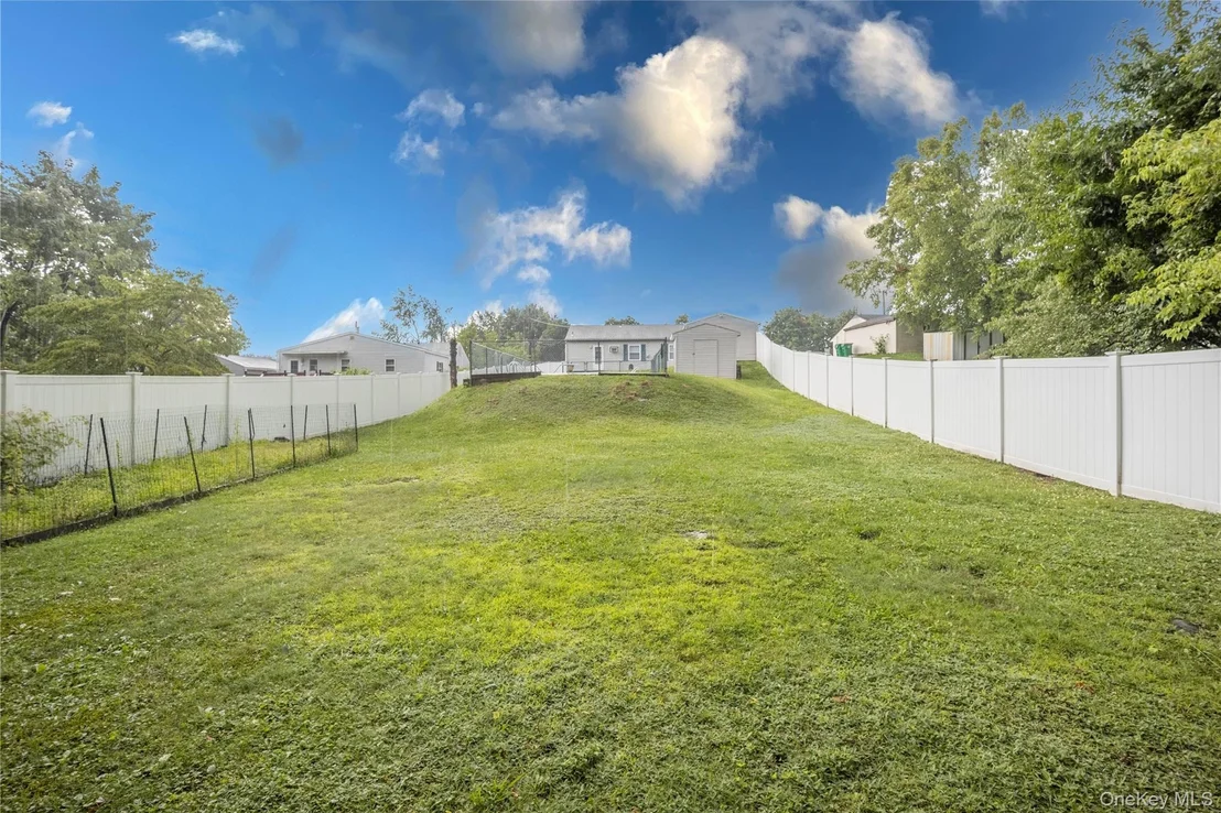 Photo of 32 Peter Cooper Drive