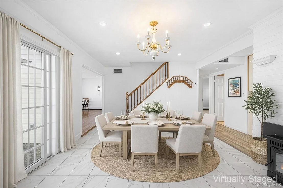 Photo of 116 Red Maple Drive N