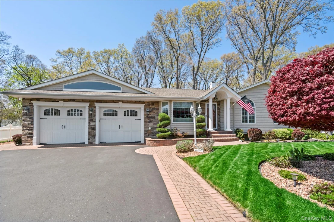 Photo of 8 Raven Drive