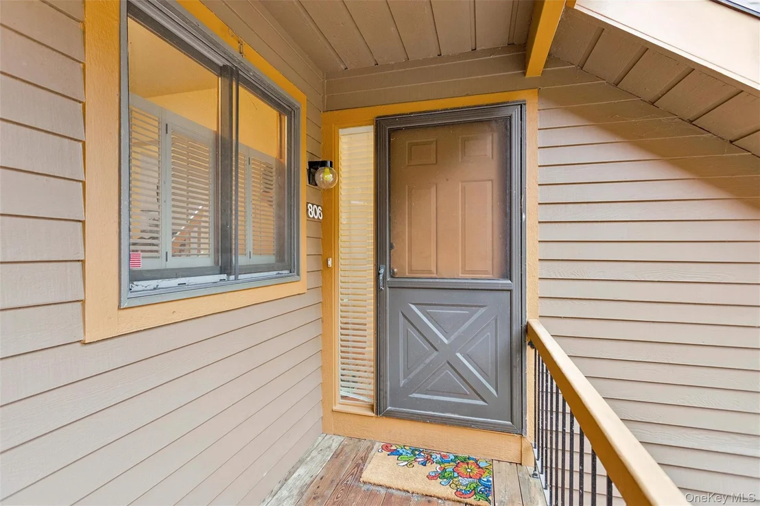 Photo of 806 Eagle Bay Drive