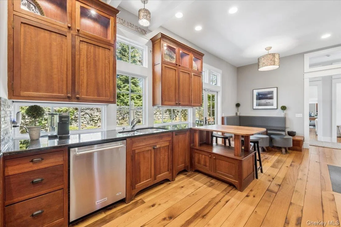 Photo of 1020 Constable Drive
