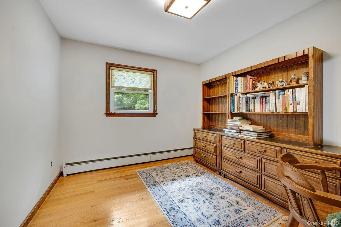 Photo of 1007 Haverstraw Road