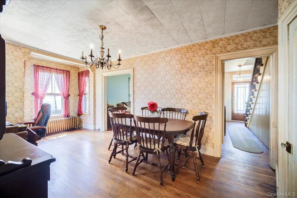 Photo of 5 Maple Street