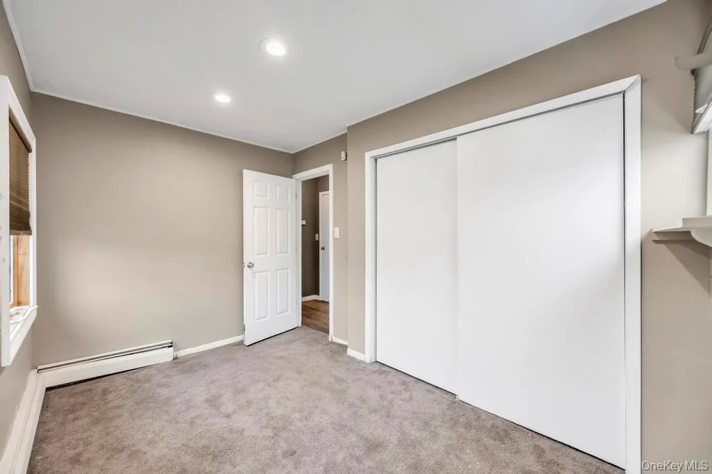 Photo of 143 Blacksmith Road E