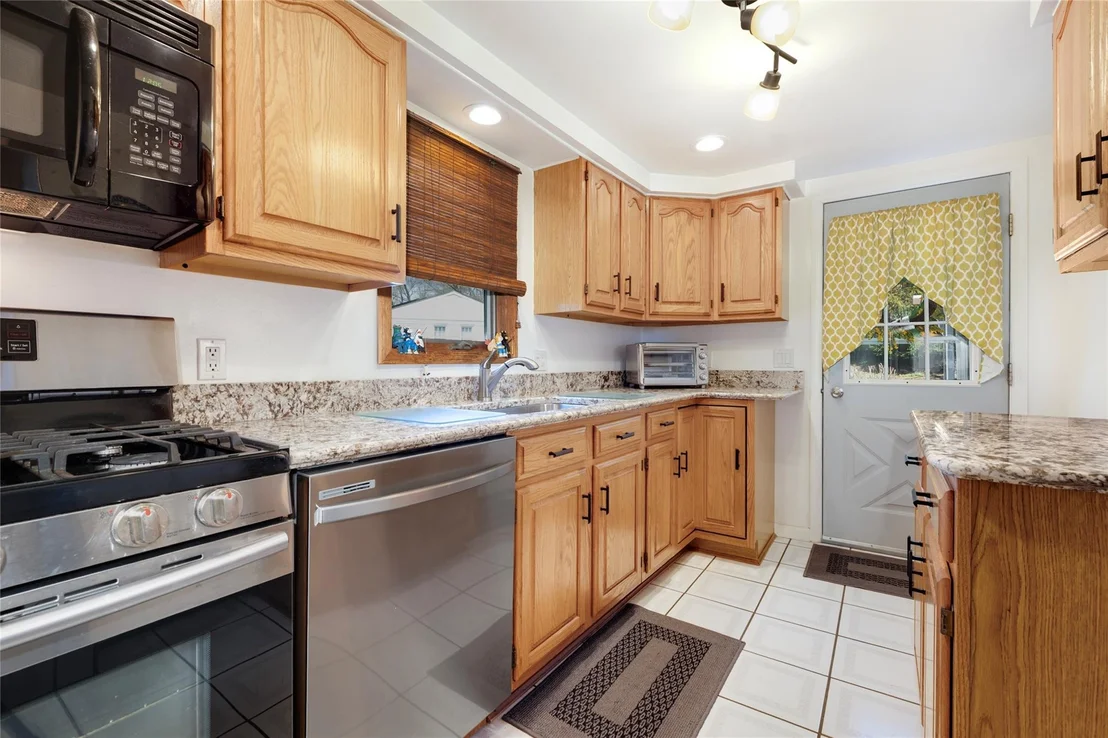 Photo of 47 Pine Avenue