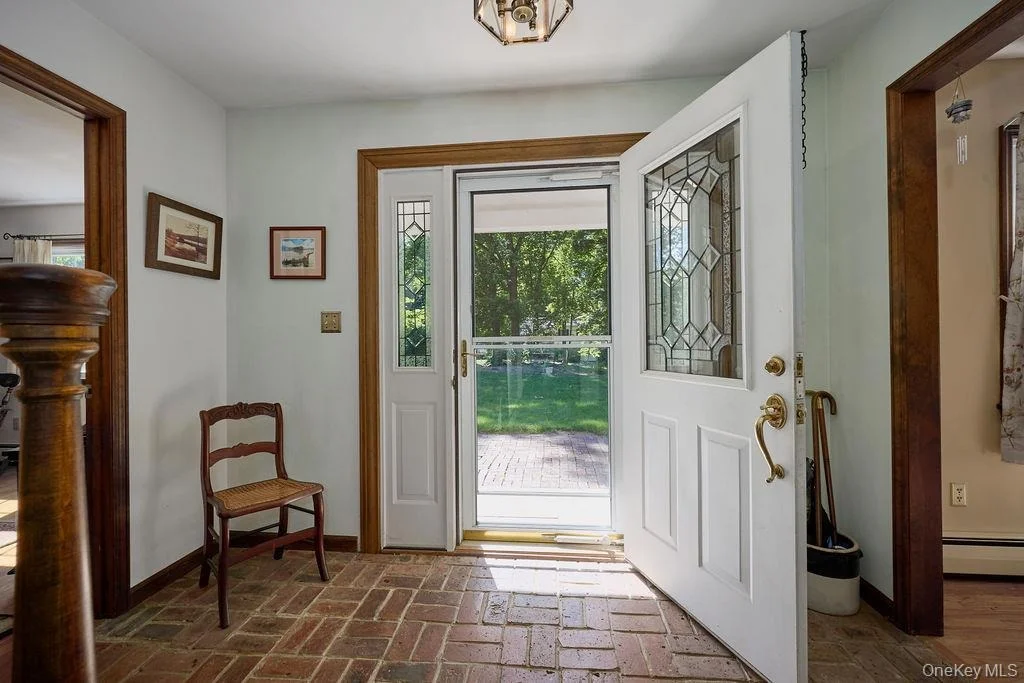 Photo of 10 Stoutenburgh Drive