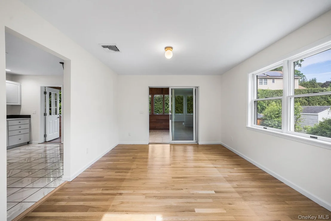 Photo of 110 Franklin Avenue