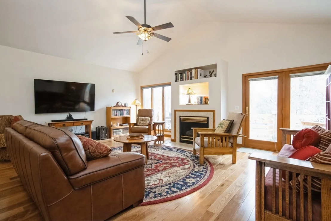 Photo of 12 Red Oak Lane