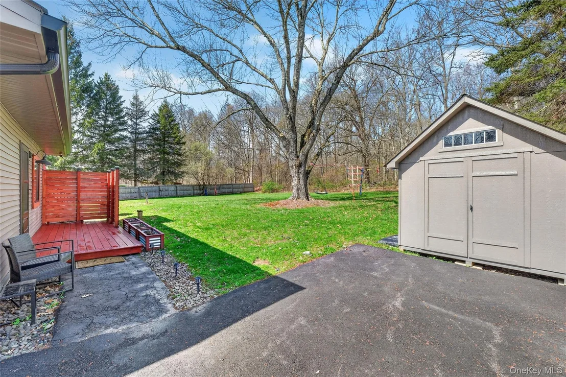 Photo of 457 Forest Road