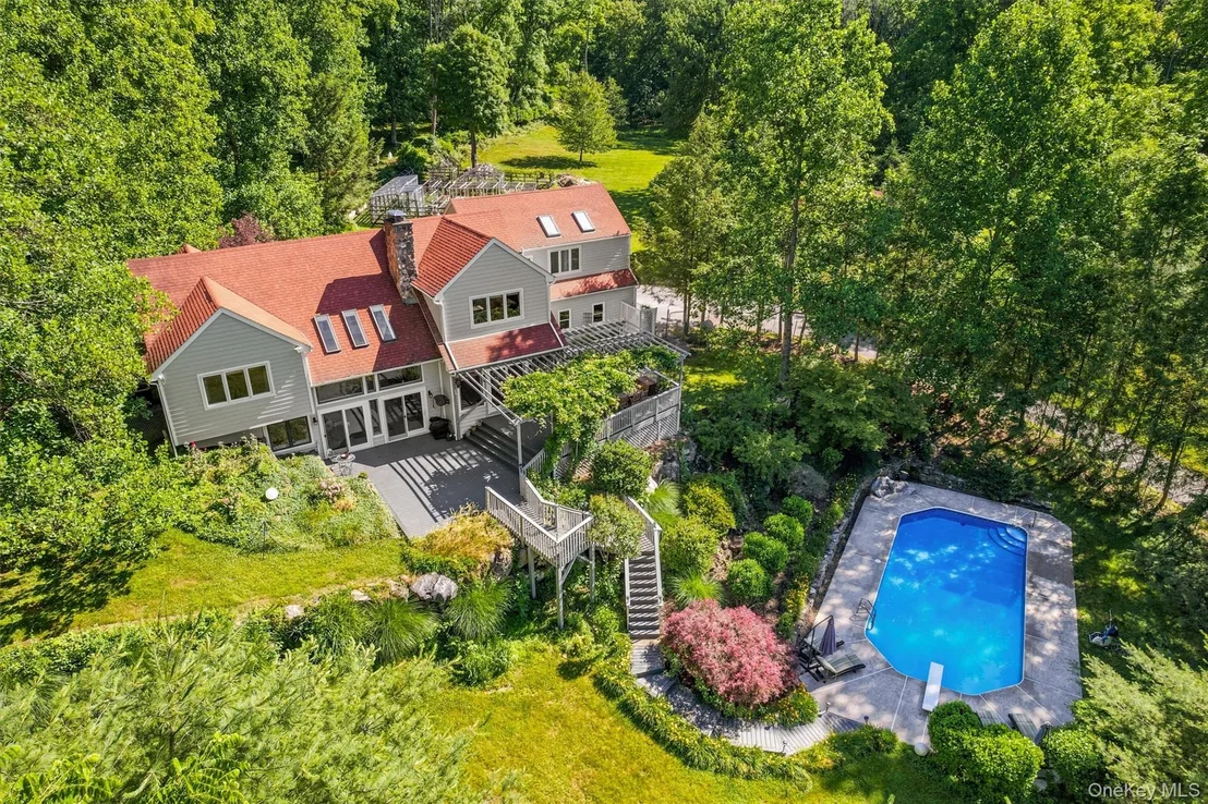 Photo of 36 Chardavoyne Road