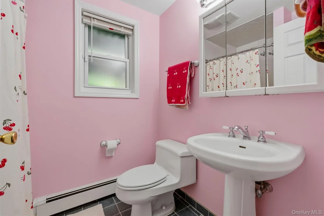 Photo of 47 Stringham Road