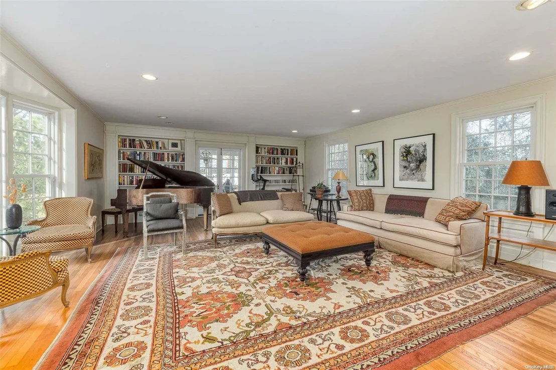 Photo of 19 Hickory Drive