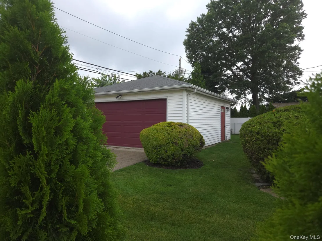 Photo of 51 Eileen Avenue