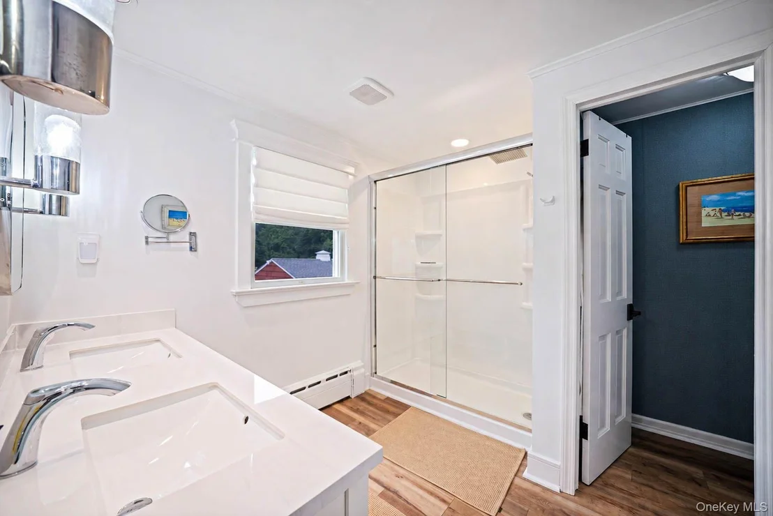 Photo of 312 Riverside Drive