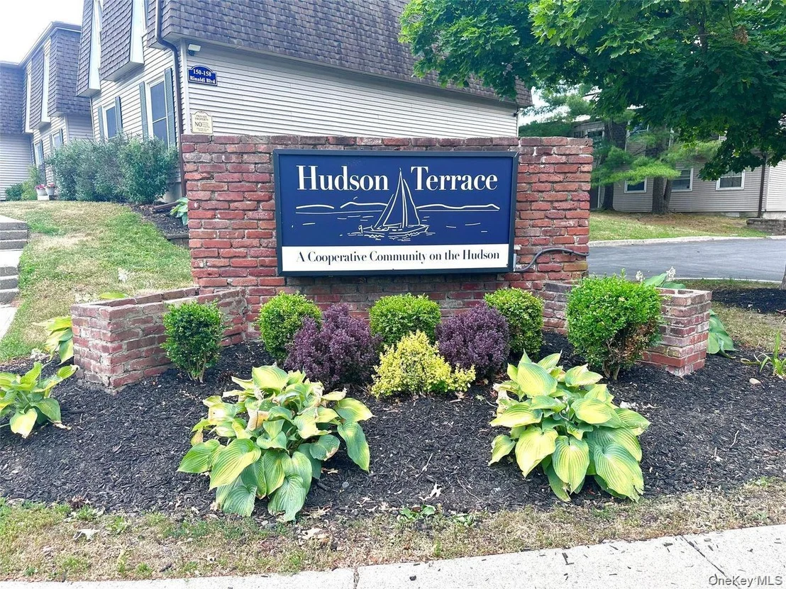 Photo of Unit C at 164 Rinaldi Boulevard