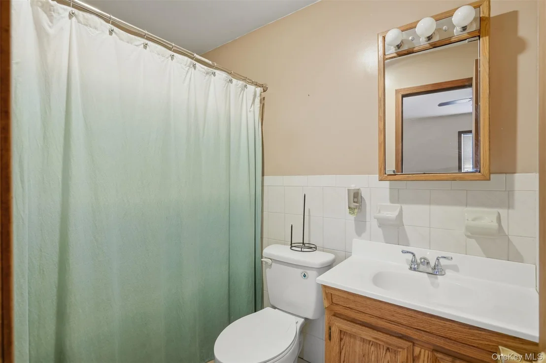 Photo of 122 River Road