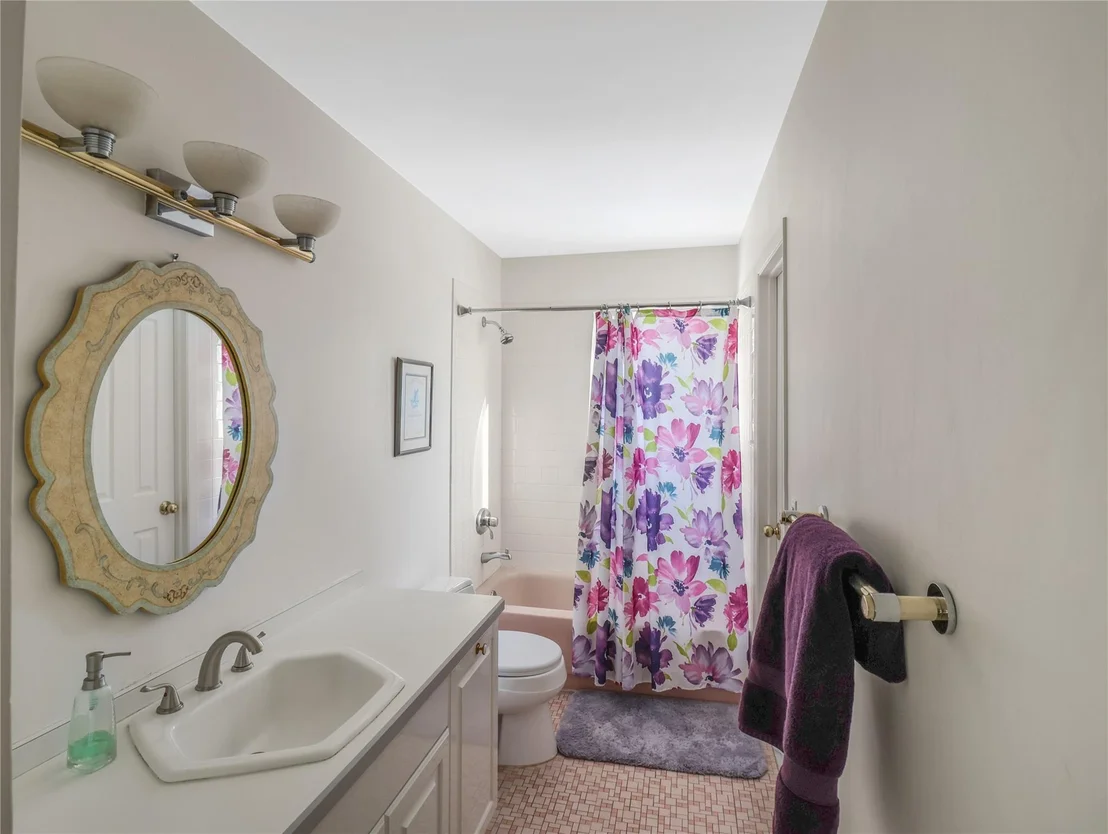 Photo of 178 Violet Drive