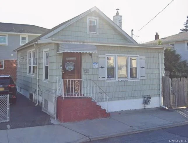 Photo of 147 Evans Avenue