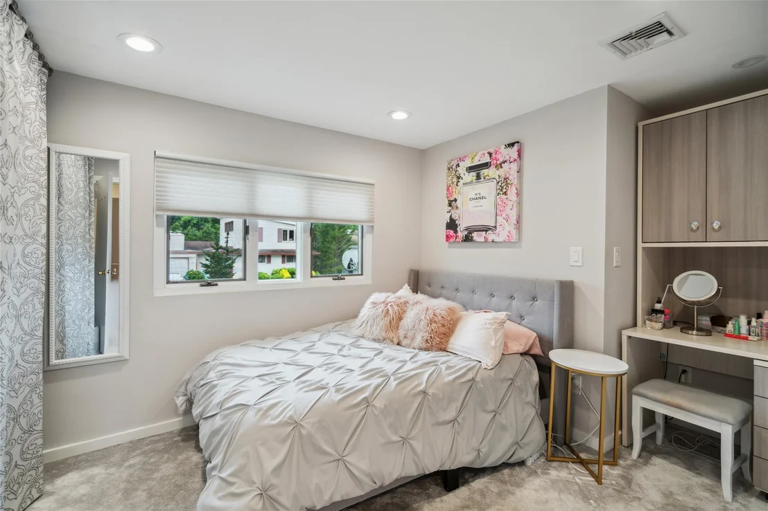 Photo of 9 Elaine Place