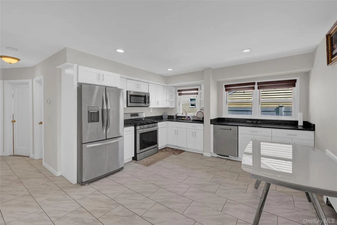 Photo of 1210 Emma Place